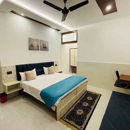 Hotel Dileep42 Λάκναου Εξωτερικό φωτογραφία