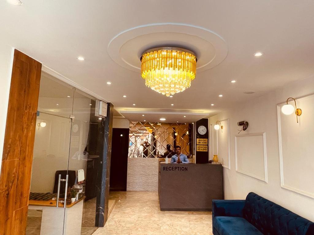 Hotel Dileep42 Λάκναου Εξωτερικό φωτογραφία