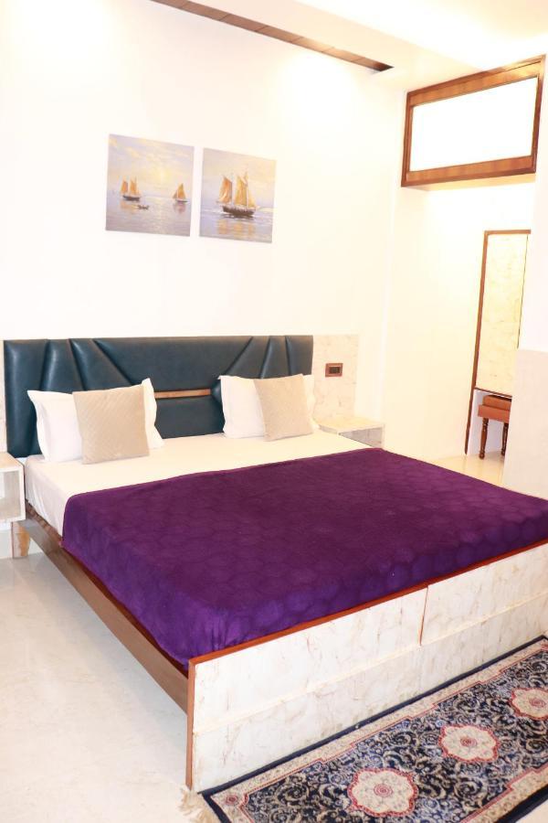 Hotel Dileep42 Λάκναου Εξωτερικό φωτογραφία