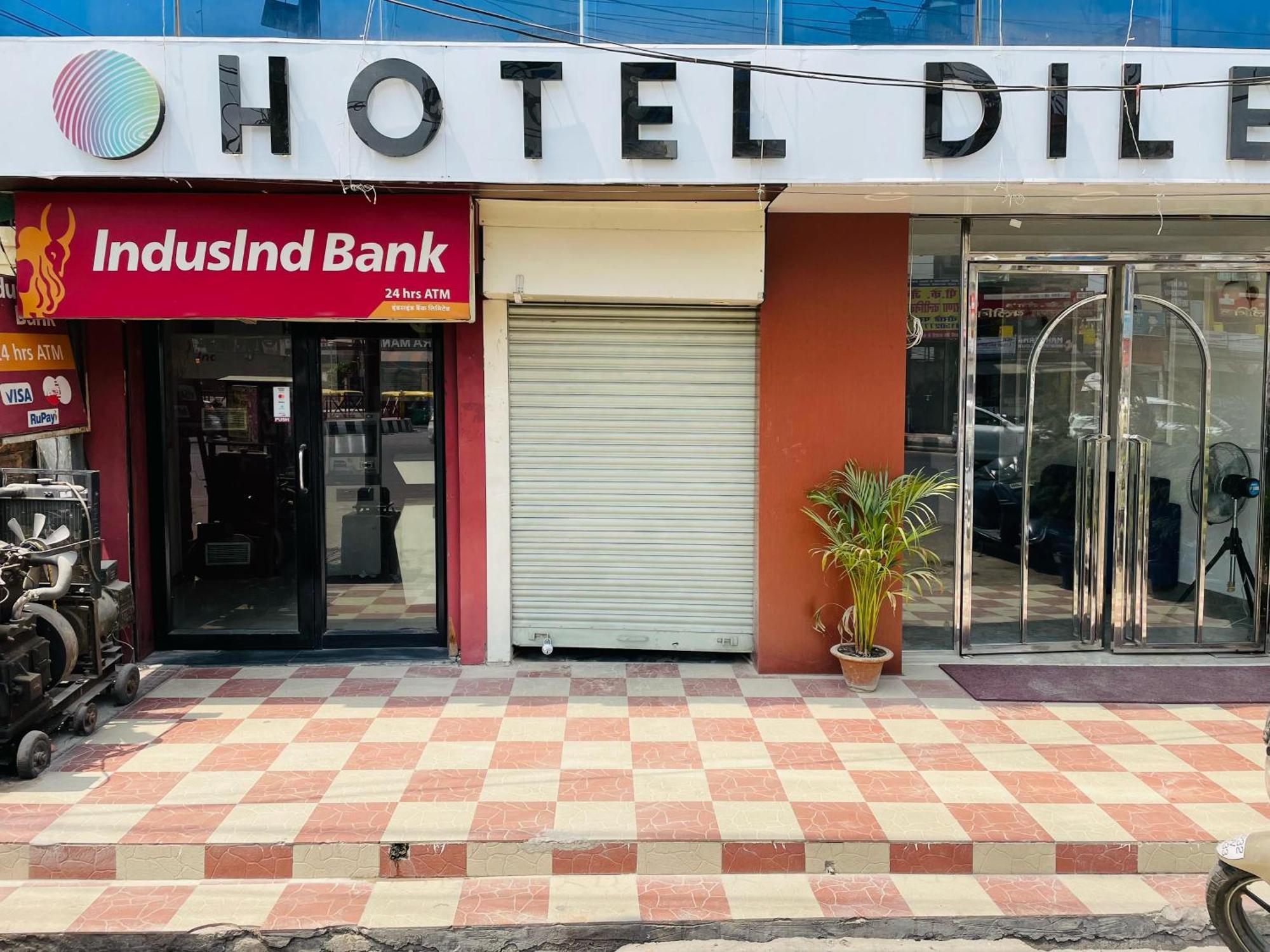Hotel Dileep42 Λάκναου Εξωτερικό φωτογραφία